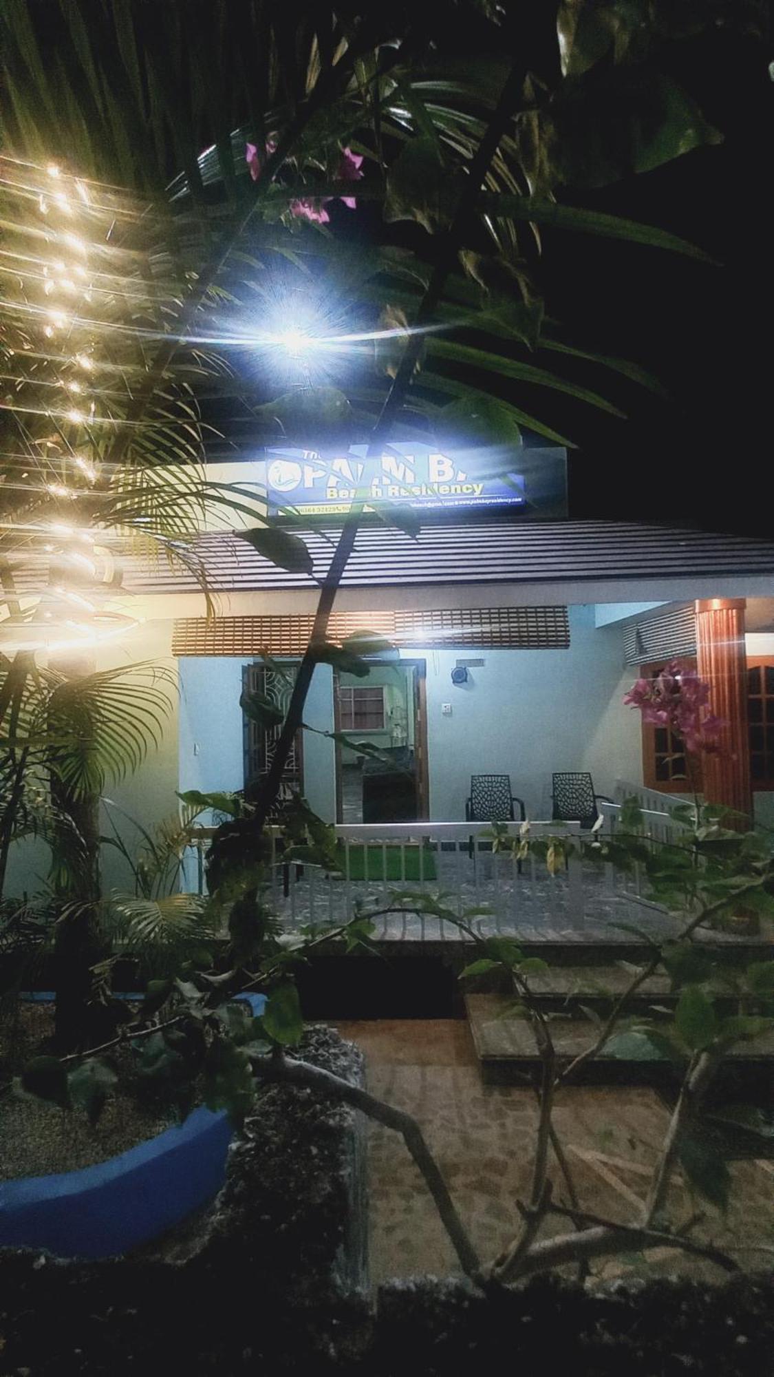 The Palm Bay Beach Residency Varkala Esterno foto
